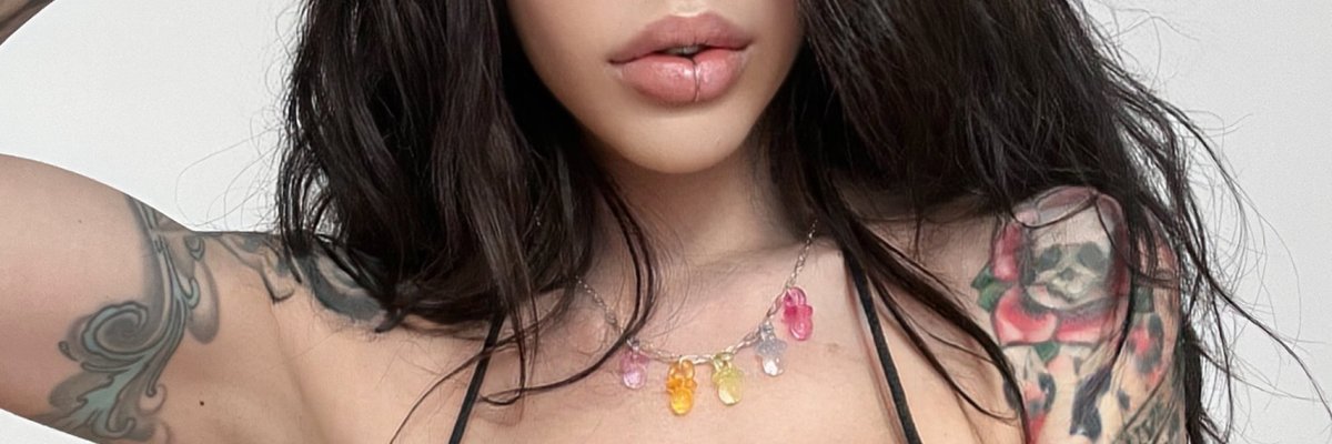 Alexis cover