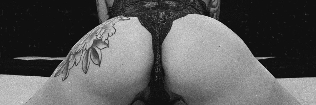 𝓐𝓶𝓫𝓮𝓻 𝓡𝓸𝓼𝓮 cover