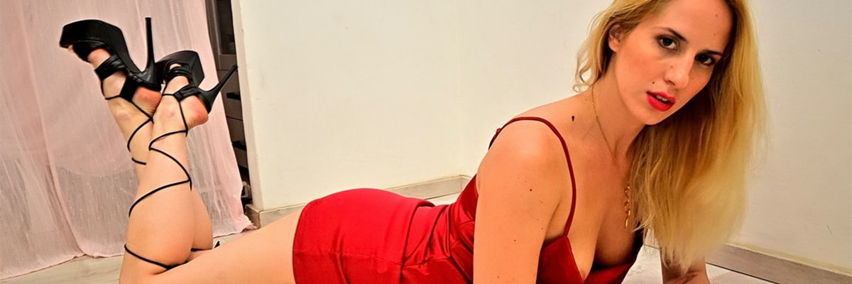Amy Douxxx cover