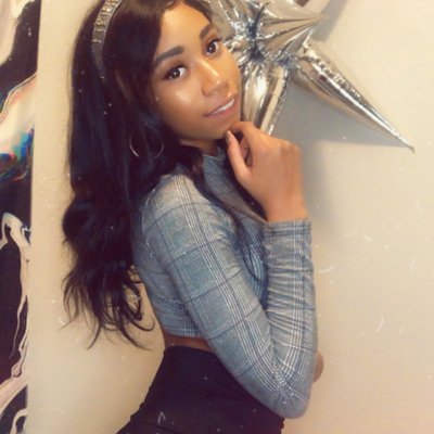April 💕