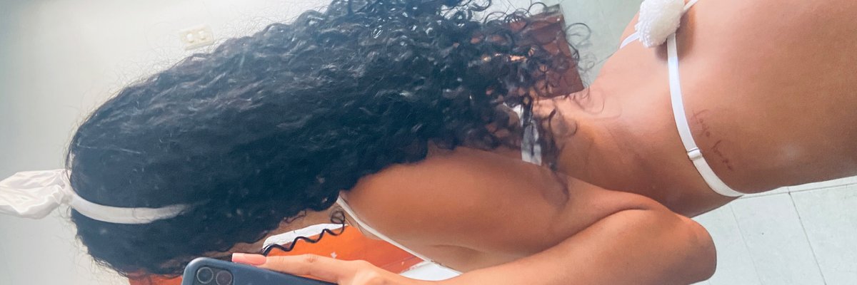 𝐀𝐑𝐈𝐀𝐍𝐍𝐀💋 cover