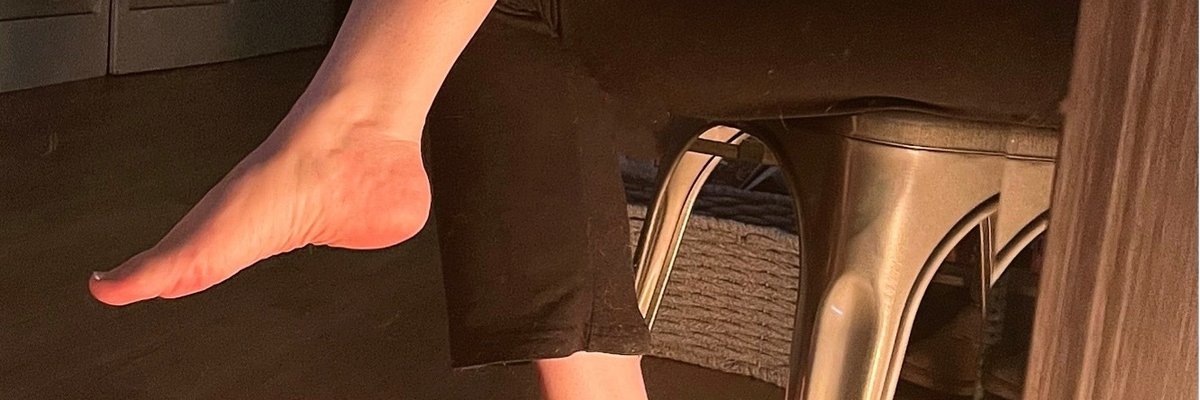 Barefeet Traveler cover