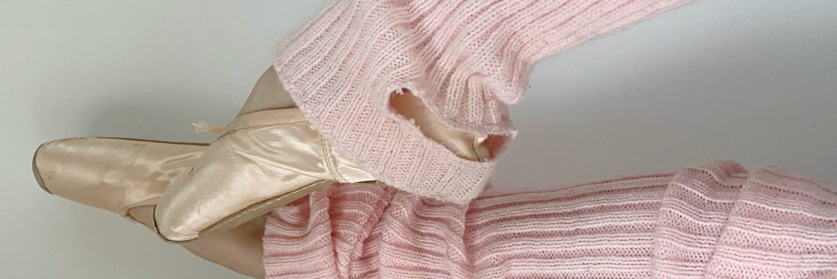 Bella Ballerina 🎀🦶🏻 cover