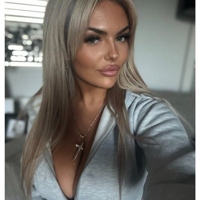 Barbie x