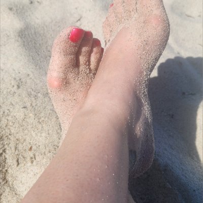 BossGirlCuteFeet