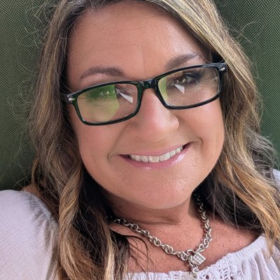 Brandy Raines 🐈💦