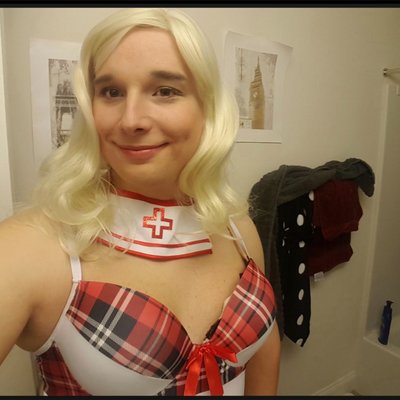Sissy Brit