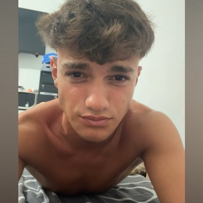 brunettextwink