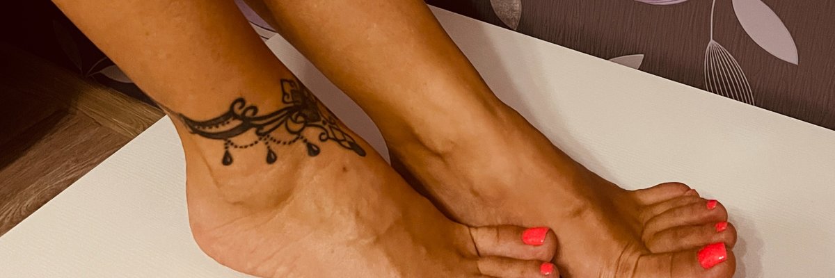 Cara gold feet fetish cover