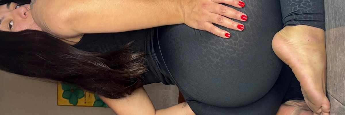 Carla 💚 Only farts 🍑💨 cover