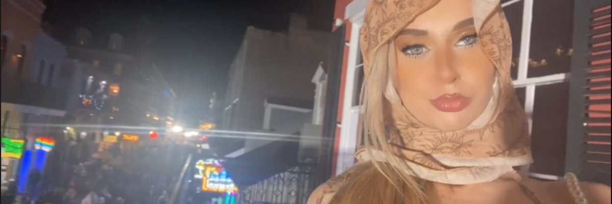 Celeste magnolia 👄 cover