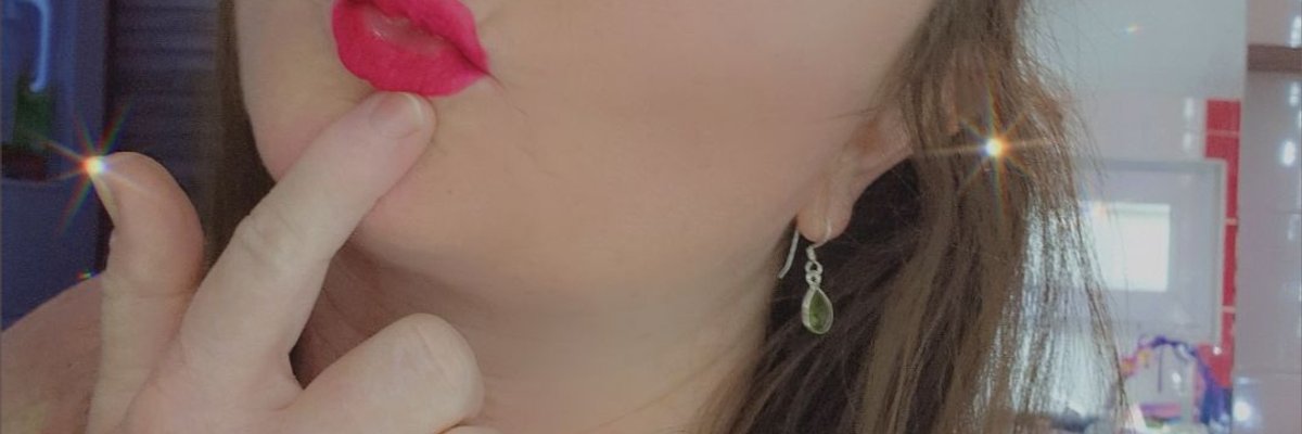 Charmeuse-lilly cover