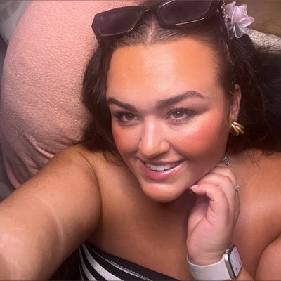 Chloe u know what to do 👅