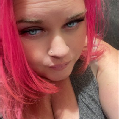 Curvy blue eyes