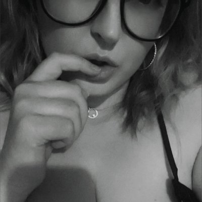 Curvy Kels