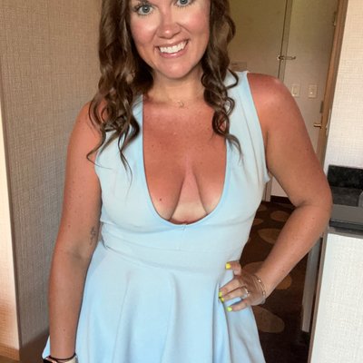 CurvyMama15 🍑