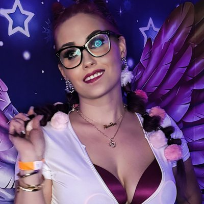 Desert Roses Are Red 🌹 VIP