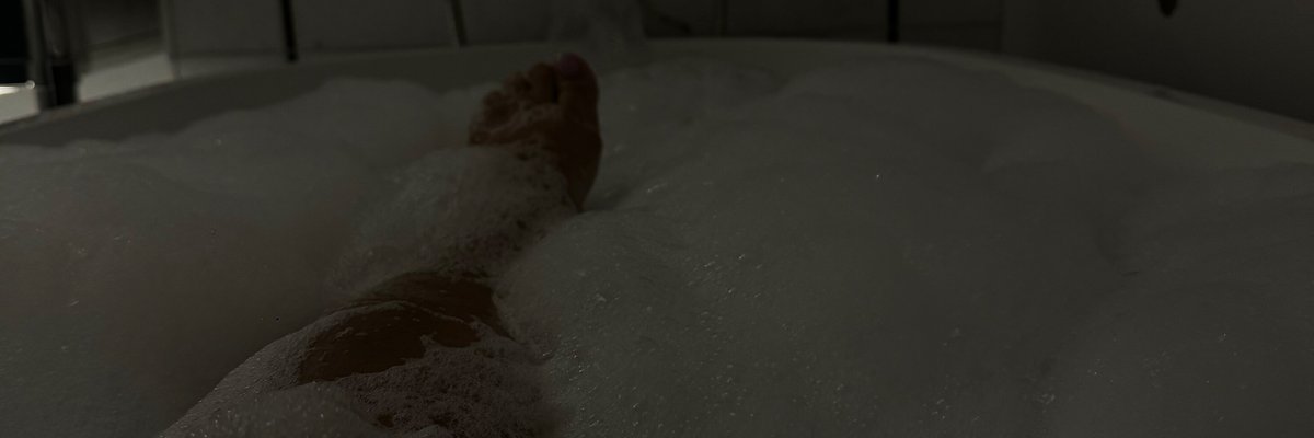 Differenttypeee cover