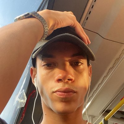 DOUGLAS // 👼🏻