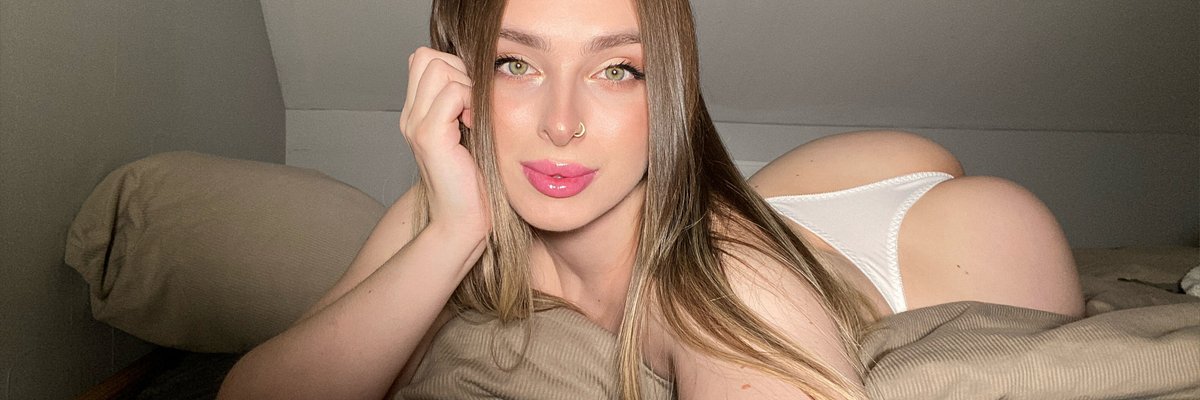 Elsa Elaine✨ cover