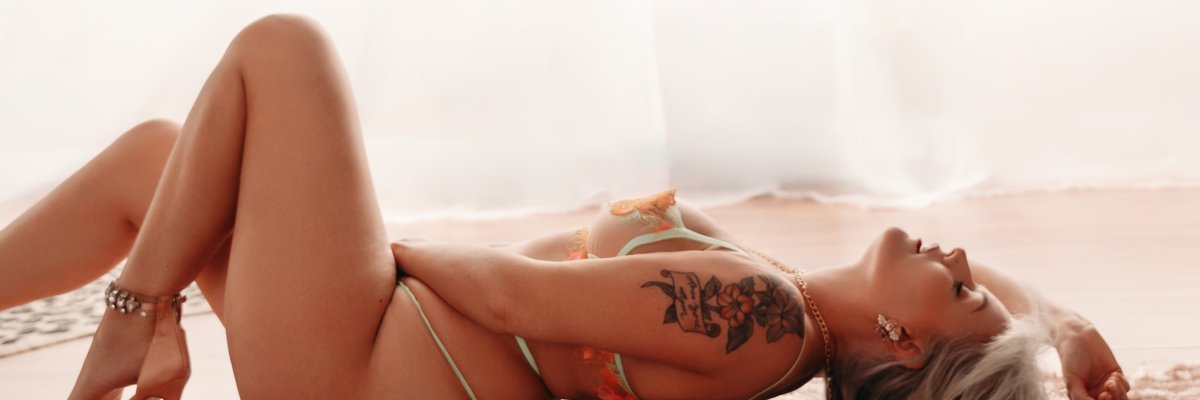 Emerald Champagne cover