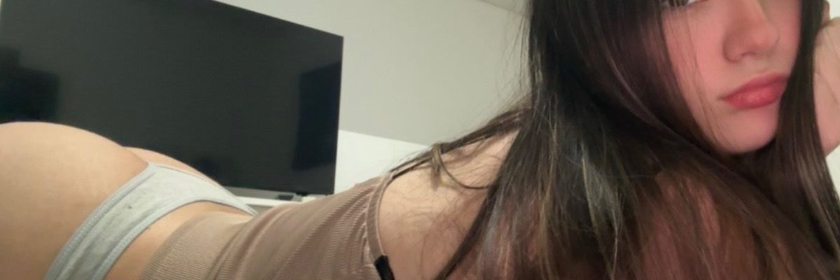 emily πΈ cover