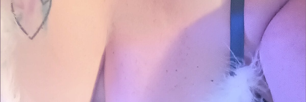 Little Miss Whiskey 💋 free peeps cover