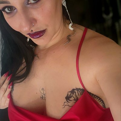 Mistress DeVille