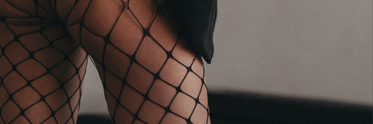 Goddess Ari 🫦 findom femdom cover