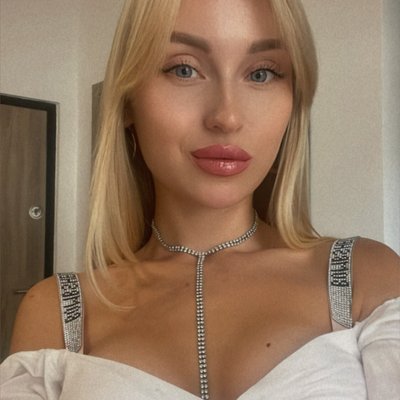 Goddess Ari 🫦 findom femdom