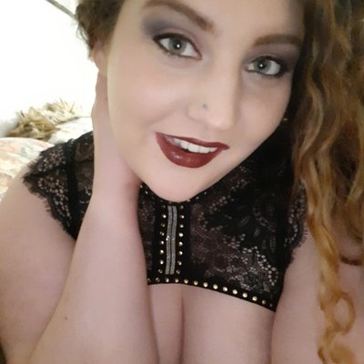 ๐Gorgeous Green Eyes๐ FREE