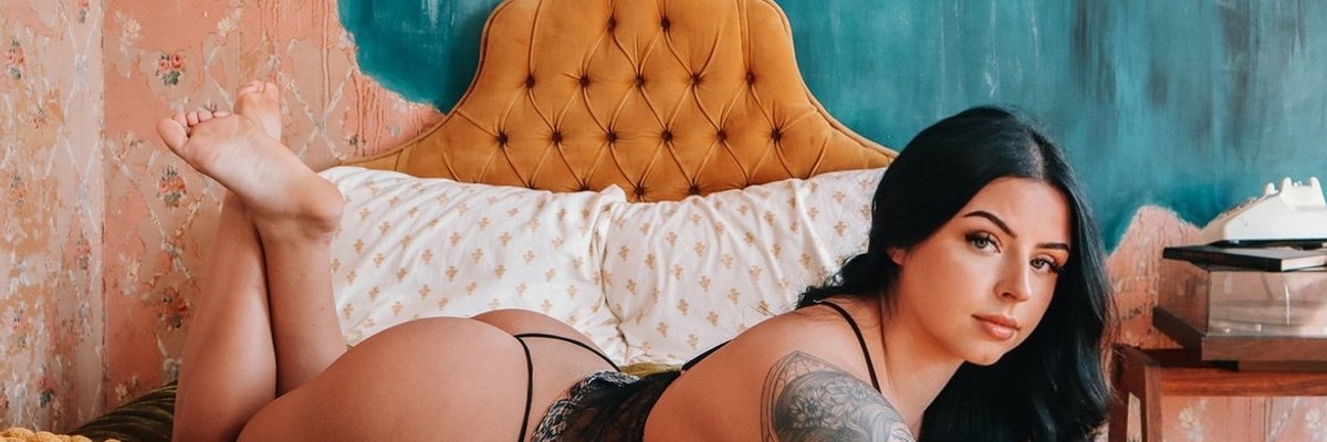 𝐇𝐚𝐲 𝐛𝐚𝐛𝐞 cover