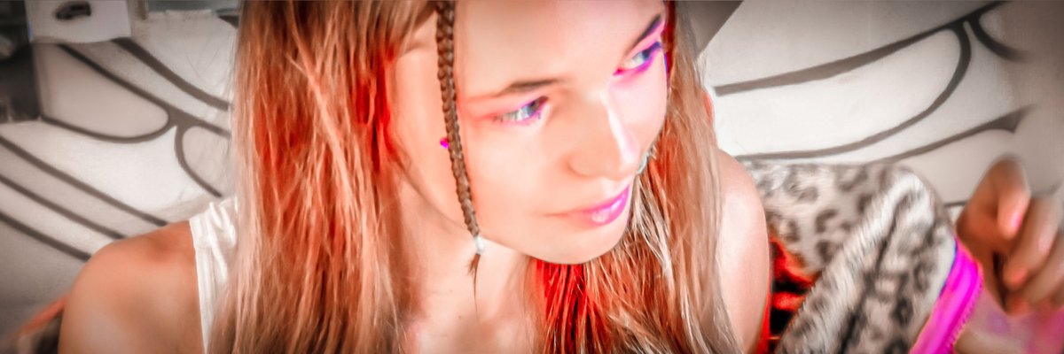 $  intimate room $ cover