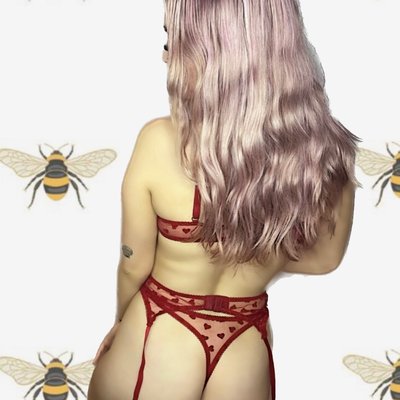 Honey Bree🍯