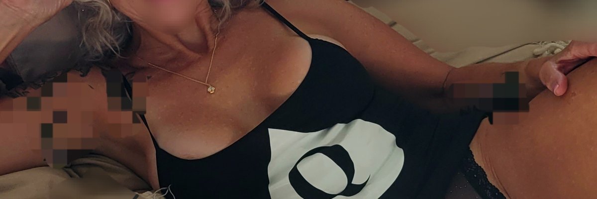 Hot Blonde QoS ♠ cover