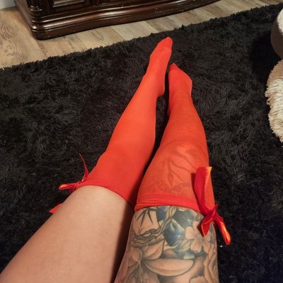 HotWifeToes