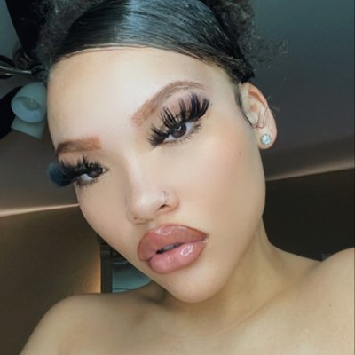 Onmylightskinnedshii