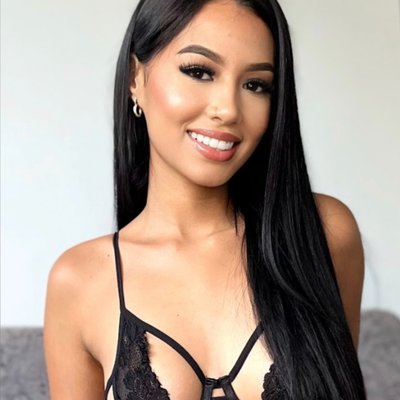 Cecilia🇺🇸cutest girl from🇨🇴