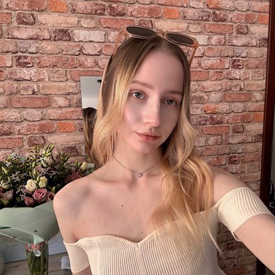 Emily๐18 y.o