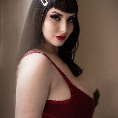 Jenna Valentine is TIRED and RETIRED