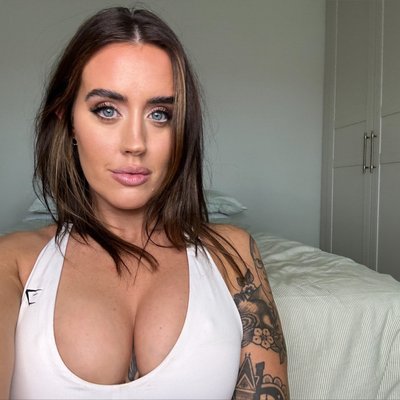 ♡Jessica Carter┋𝐄𝐱𝐩𝐥𝐢𝐜𝐢𝐭. 𝐄𝐱𝐩𝐞𝐫𝐢𝐞𝐧𝐜𝐞𝐝 ♡