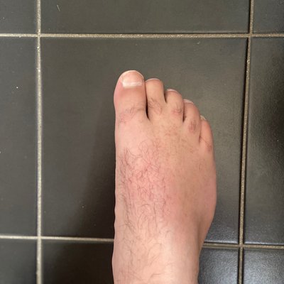 Sam’s feet