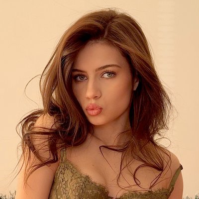 Kira Monet