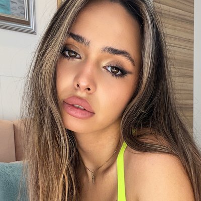 MollyJay | Free Page