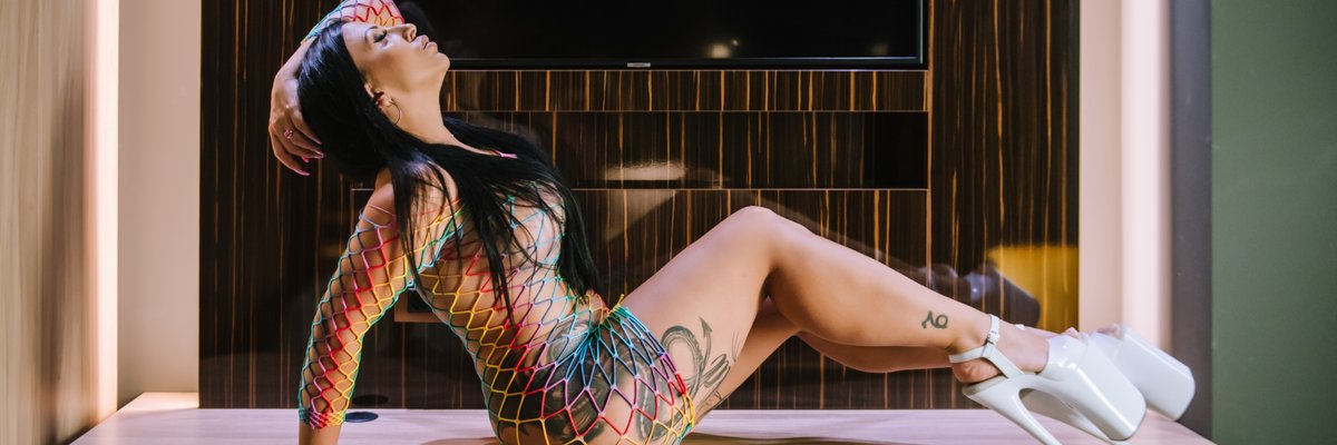 Lana - Your feet Goddess cover