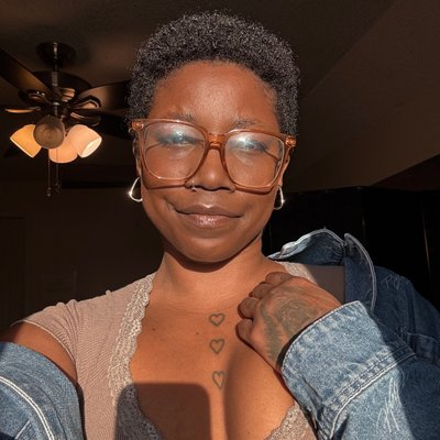 Latera Saunders