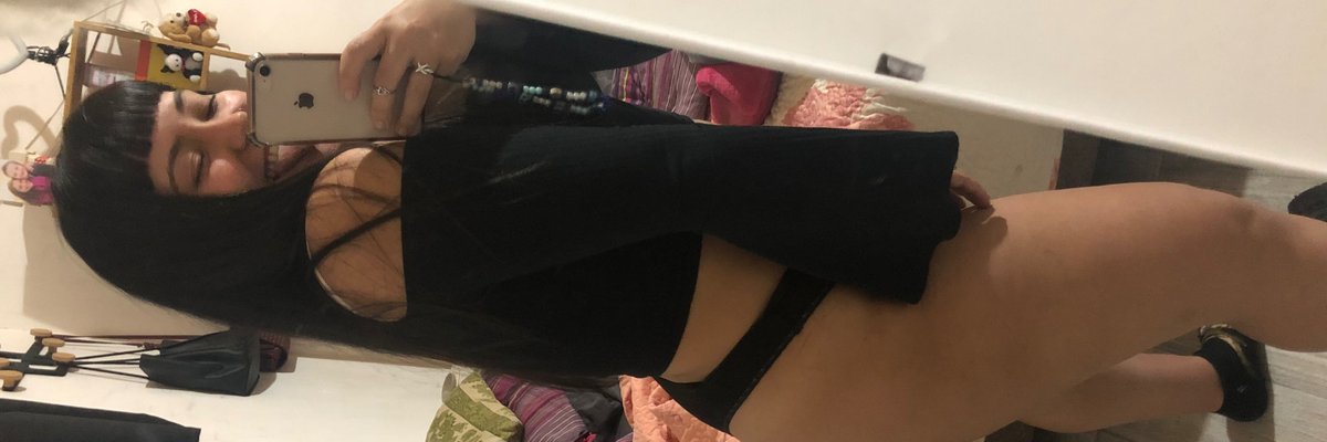 Layla 🦂 cover