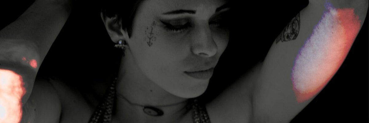 Layla Delei cover