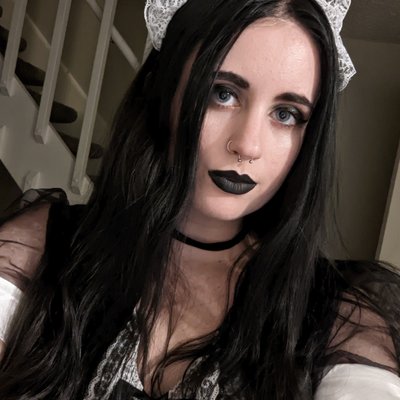 Raven 🦇🖤🦇