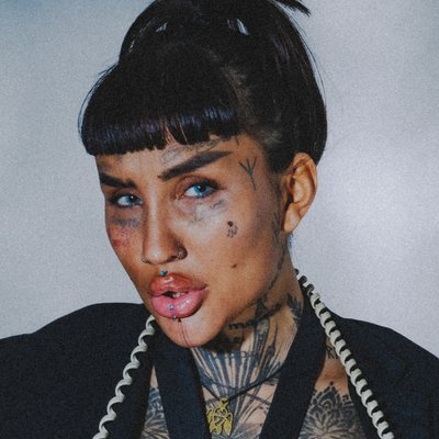 Lola 🫦